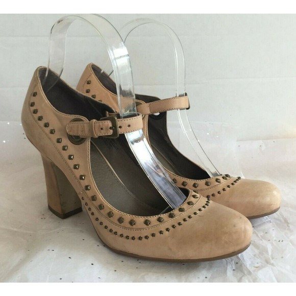 B Makowsky Tan Leather Studded Mary Jane Pump Heels -Size 8 Sasha Round Toe Y2K - Picture 4 of 11